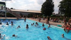 IMG-7bae45bb33e37da95b17256ff05b735b-V